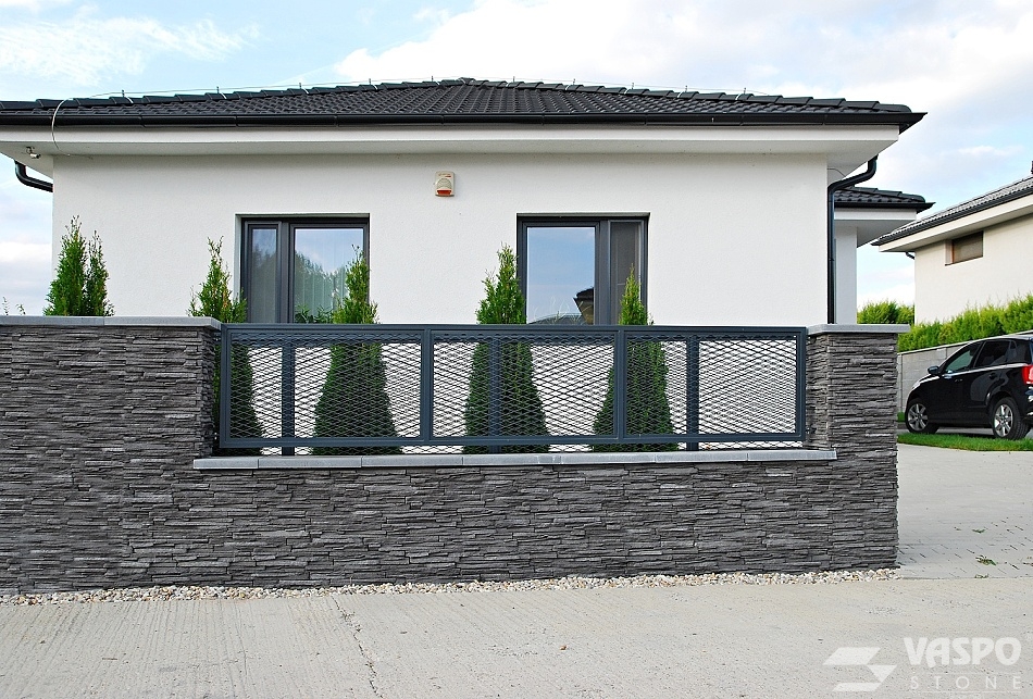 POVAZAN BLACK 6 povazan black