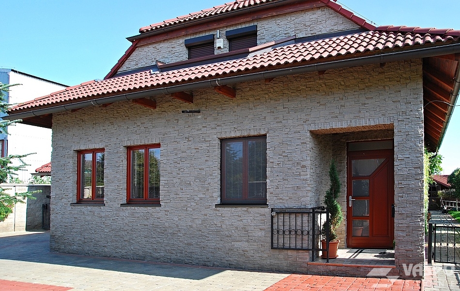 STONE BROWN 4 stone brown